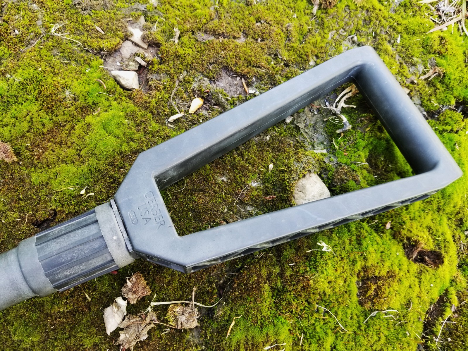 USGI Military GERBER 2000 Entrenching Tool E-tool Shovel w Multicam OCP Cover