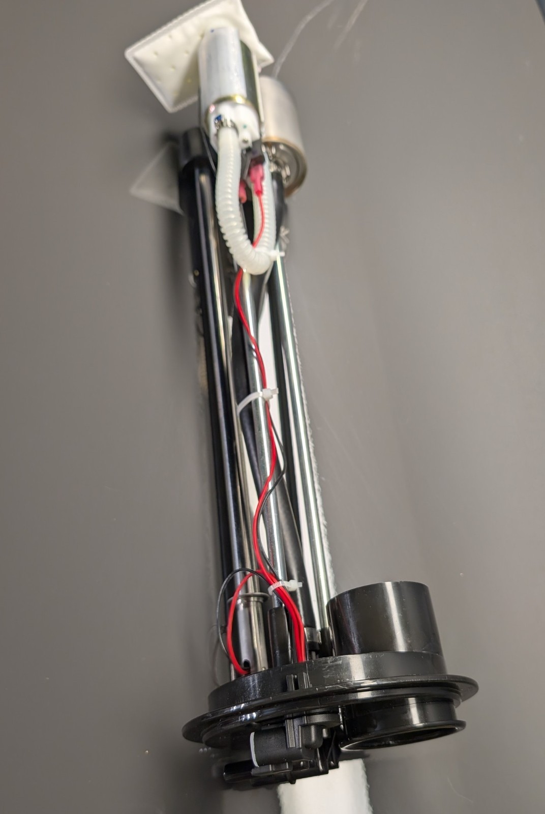 NEW 2002-2006 Harley Davidson VRSC VRod V-Rod Complete Fuel Pump Assembly