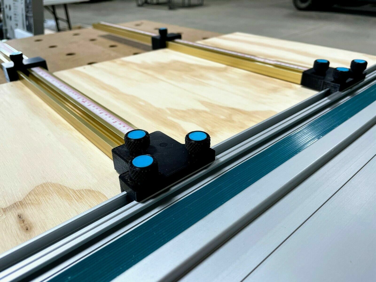 Parallel Guides for Makita Guide Rails and Track Saws By ToolCurve