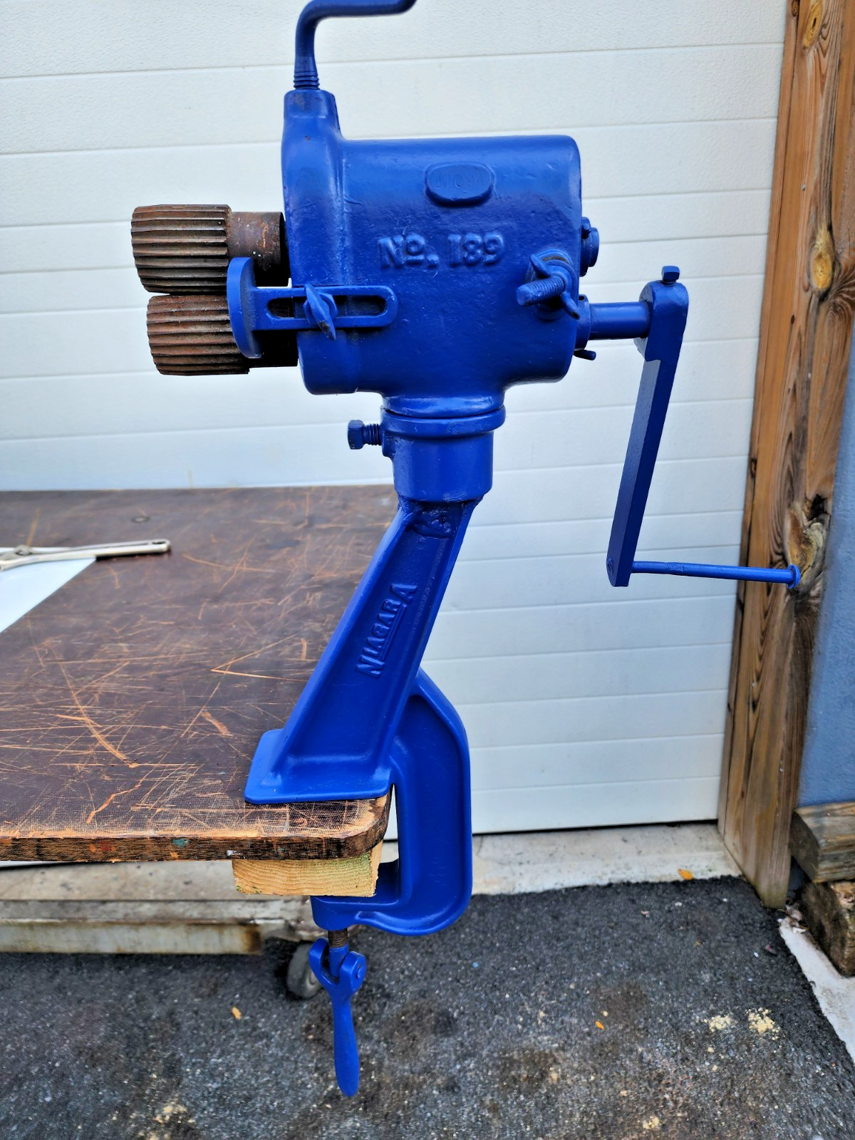 Niagara M&T Works Hand Crank No 189 Stove pipe crimper Sheet Metal Bead Roller
