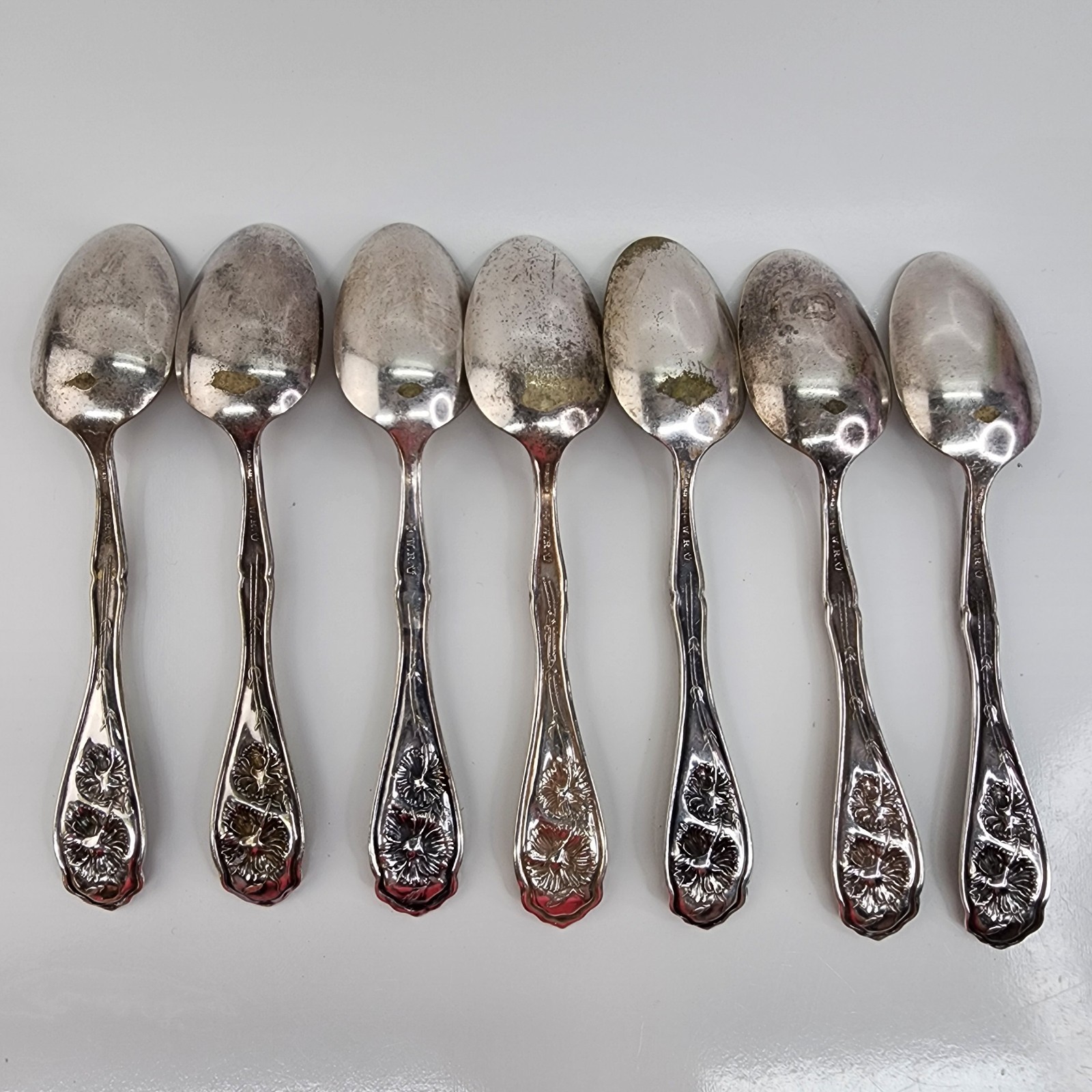 Wm Rogers (W.R.) Carnation 1908 Silverplate Dinner Spoons Set 6 Vintage Crafting