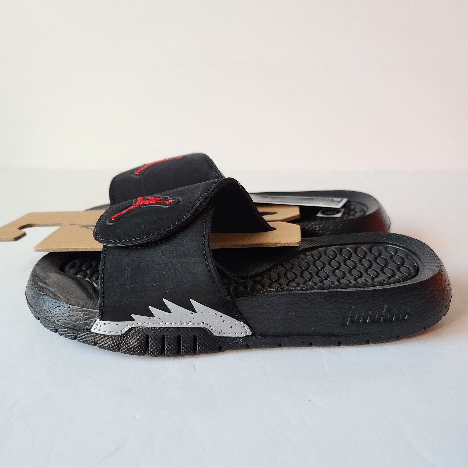 Air Jordan Hydro V Retro Black Fire Red Silver 555511-061 Youth Slides