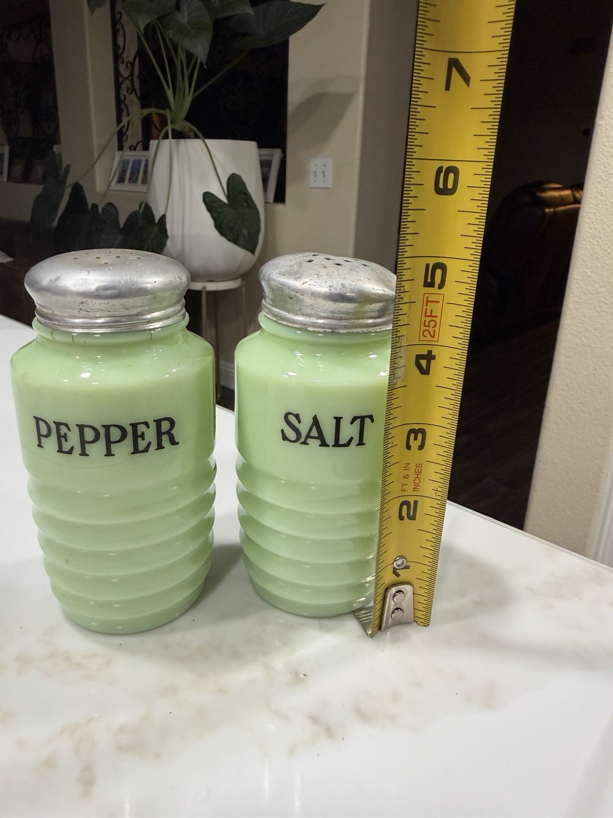 Jeannette Jadeite Beehive Salt & Pepper Shakers 1930's Uranium Glass