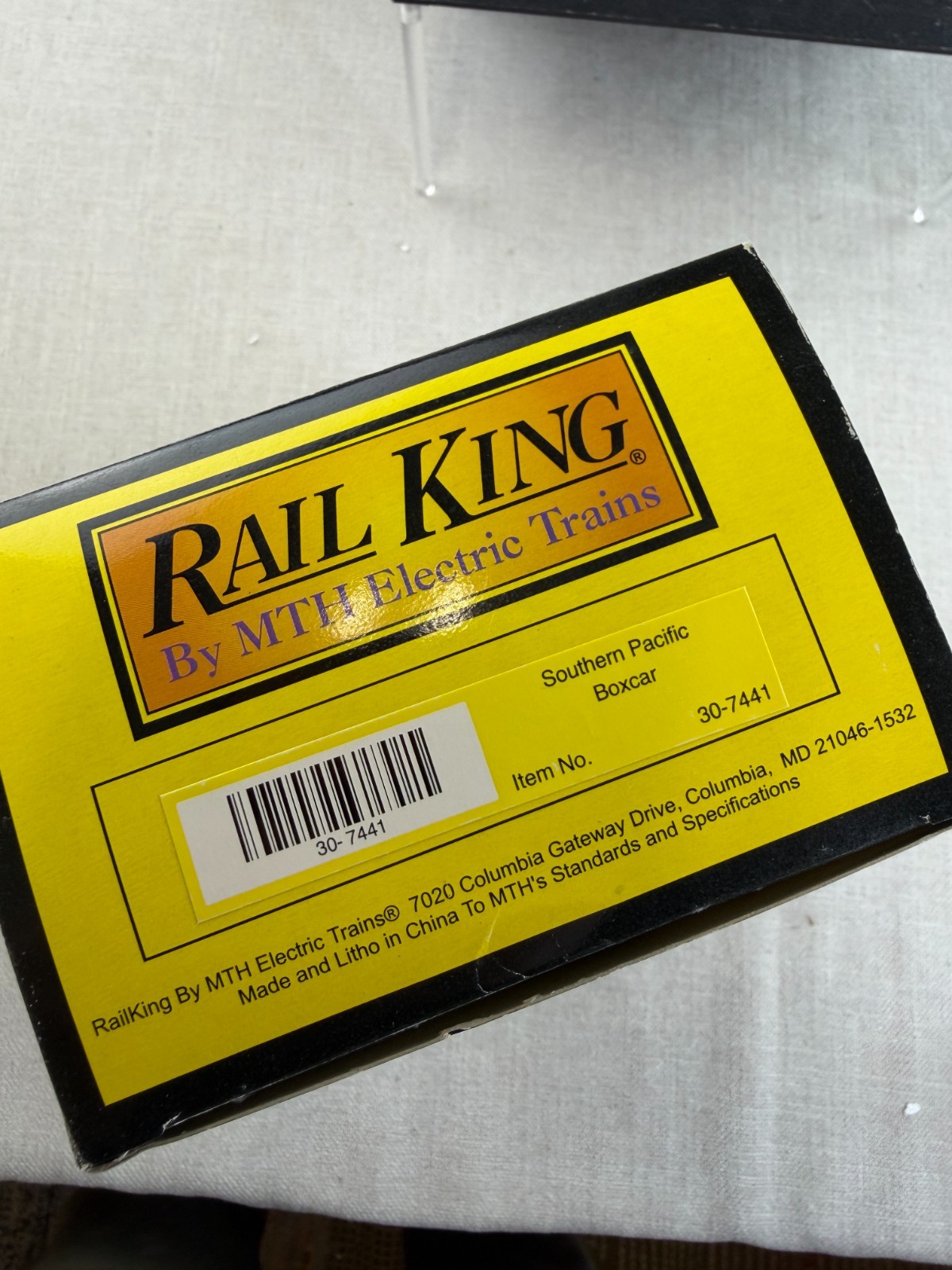 MTH Rail King 30-7441 O Southern Pacific "Daylight" Boxcar