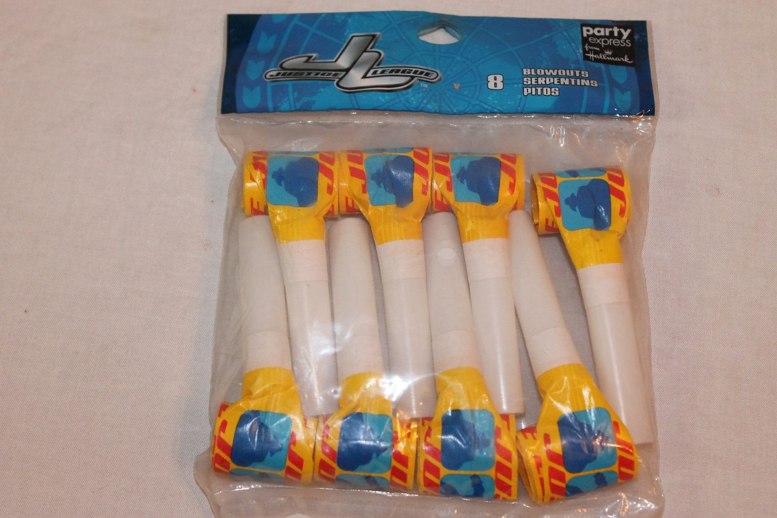 NEW JUSTICE LEAGUE 8 BLOWOUTS PARTY SUPPLIES