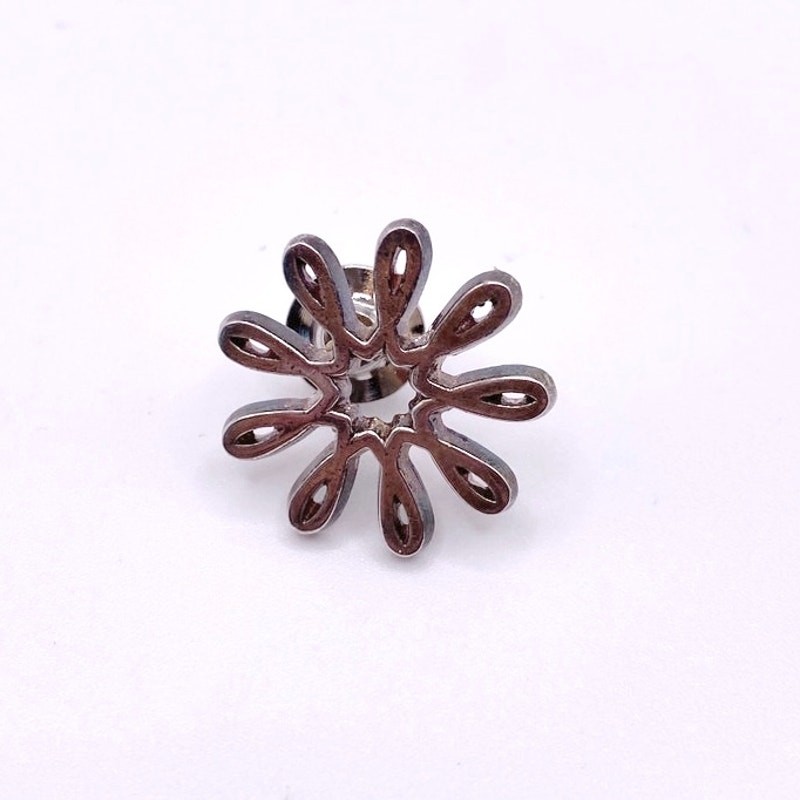 Sterling Silver Flower Pin By Leeds And Son On Original Box