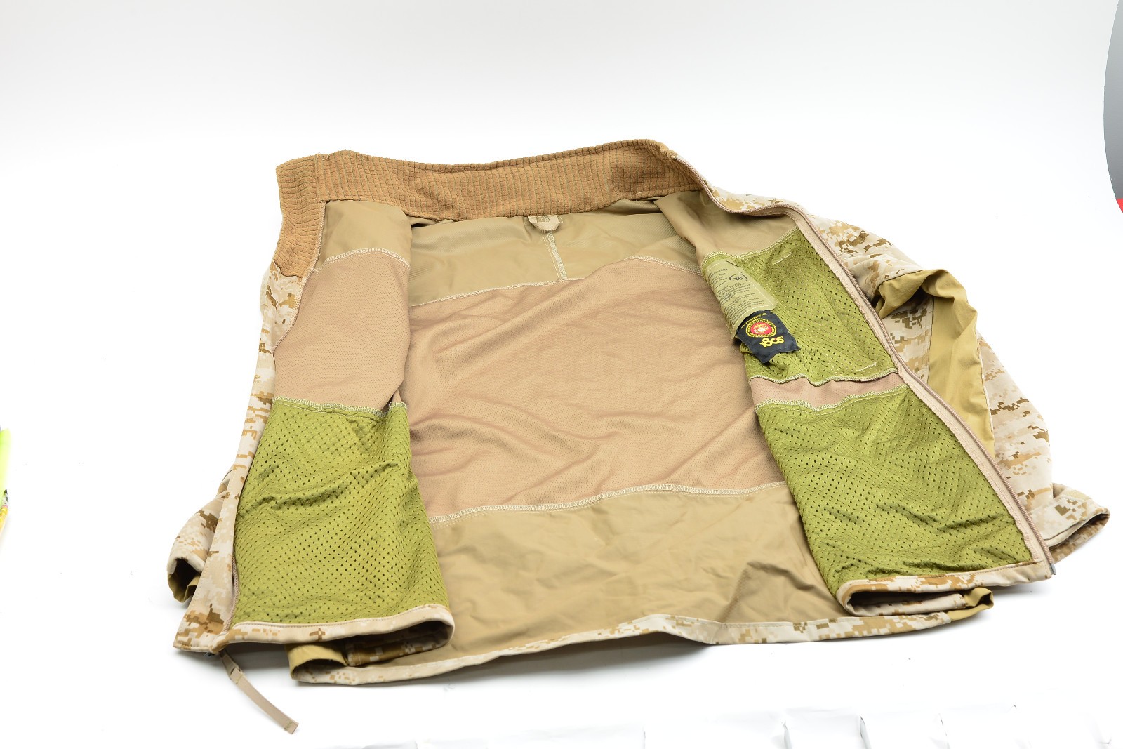 Combat Desert Jacket 180S CDJ USMC MADE IN USA LARGE Desert Digital Marpat