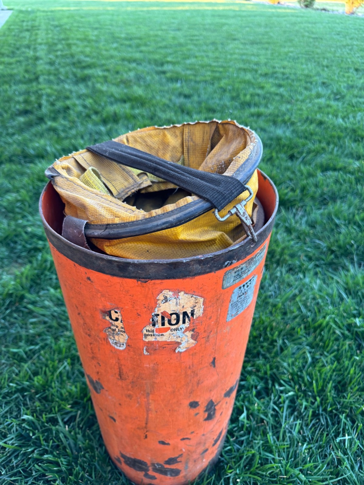 8" Confined Space Blower 110V Pupco 911 w/ 14ft Duct Hose & Metal Storage Can