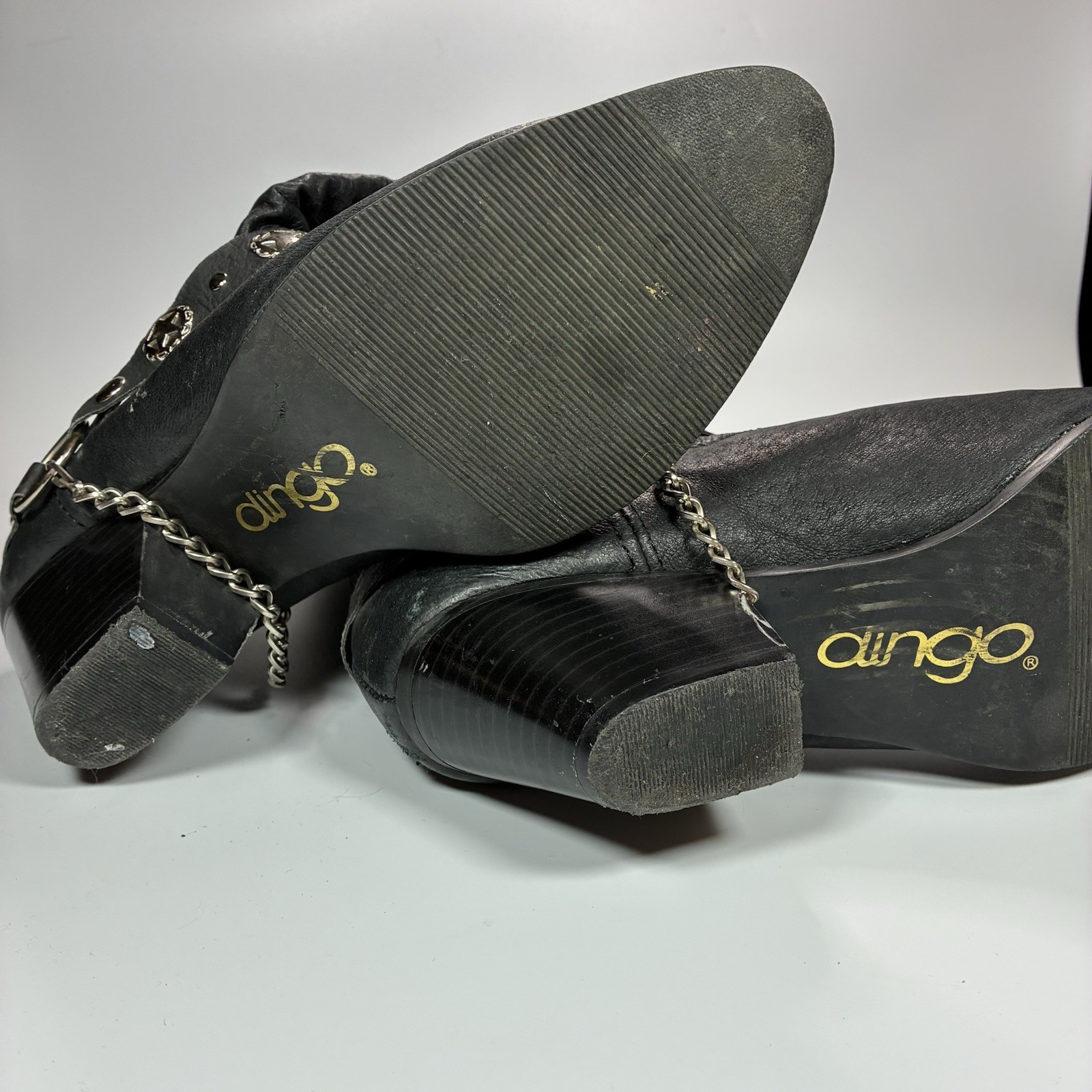 Dingo Wmn 8.5 Olivia DI 522 Pigskin Leather Boot Silver Tone Concho Strap Black