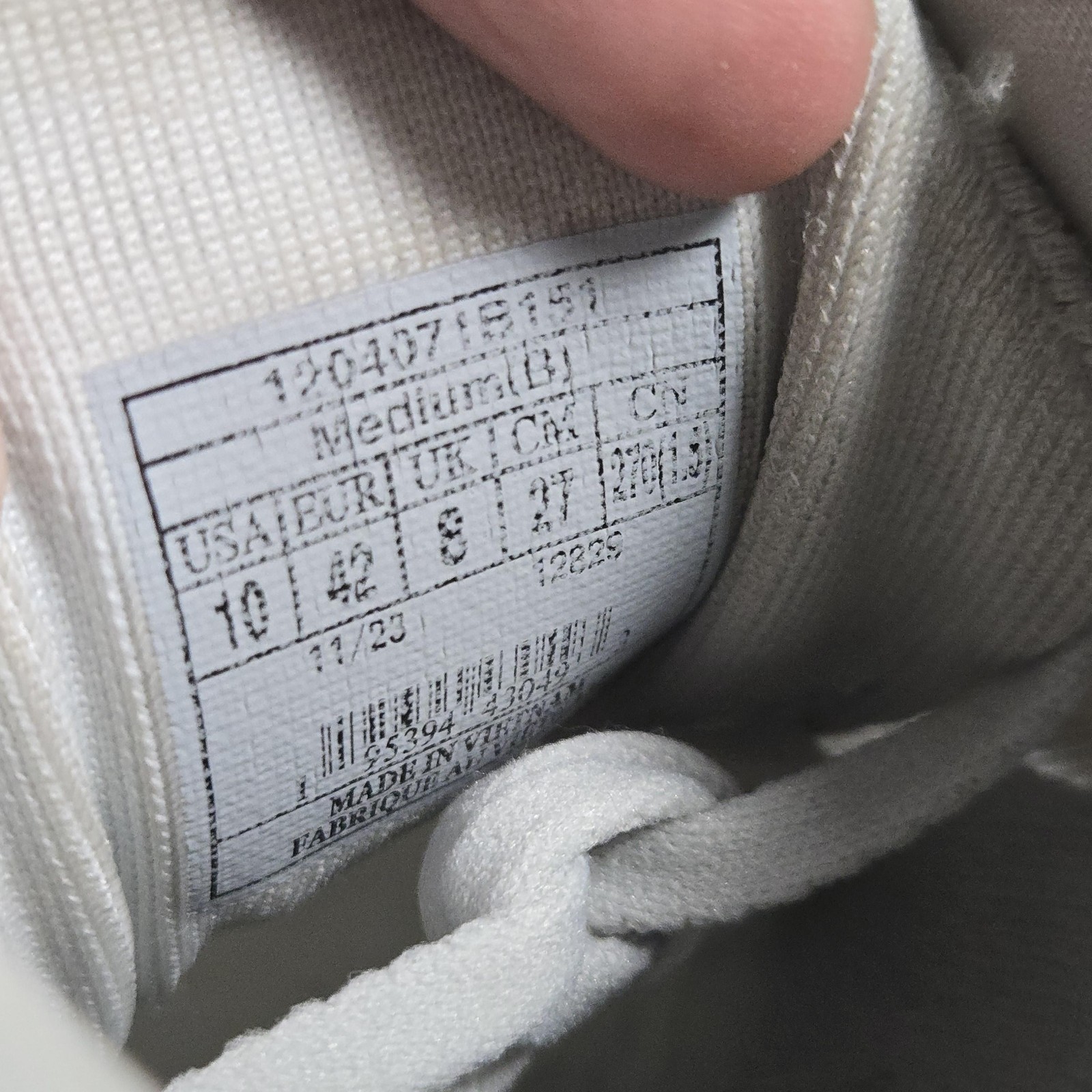 Brooks Ghost 15 Shoes Womens Size 10 Gray White Running DNA LOFT v2 Road Cushion