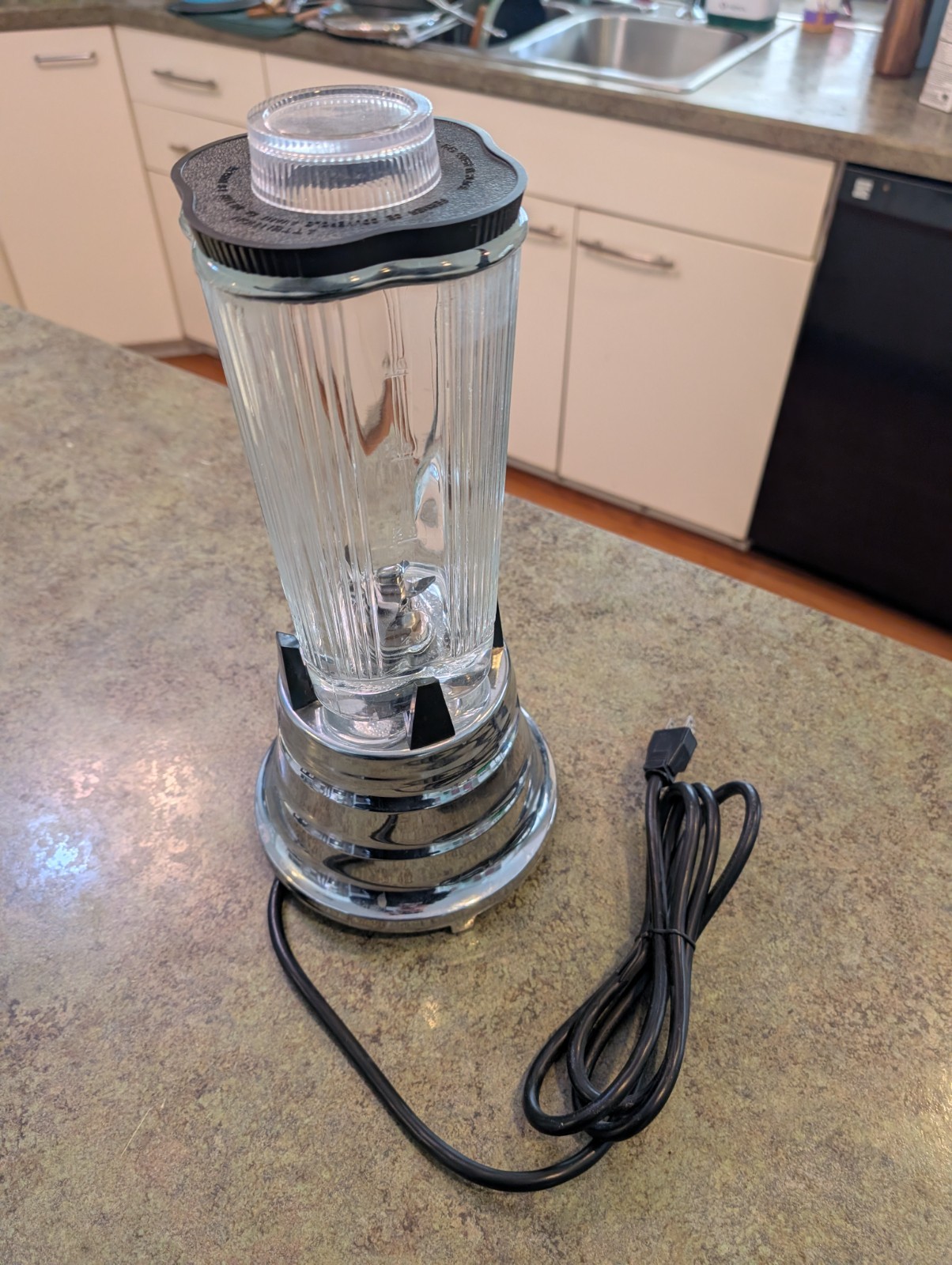 WARING Commercial Glass Bar Blender Model WF2111211 BB900G Works ~ See VIDEO