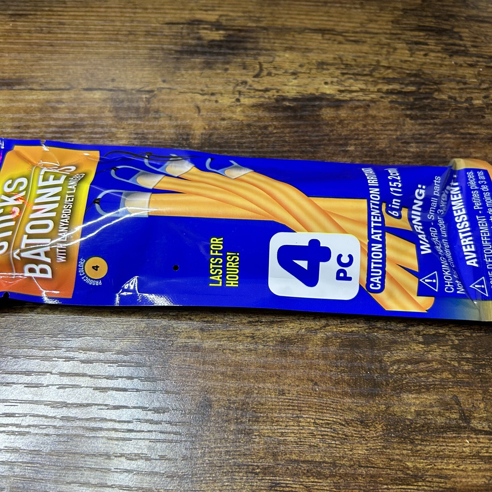 Play Glow Sticks Batonnets With Lanyards Orange 4 Pack 6 inches 4 Hours New