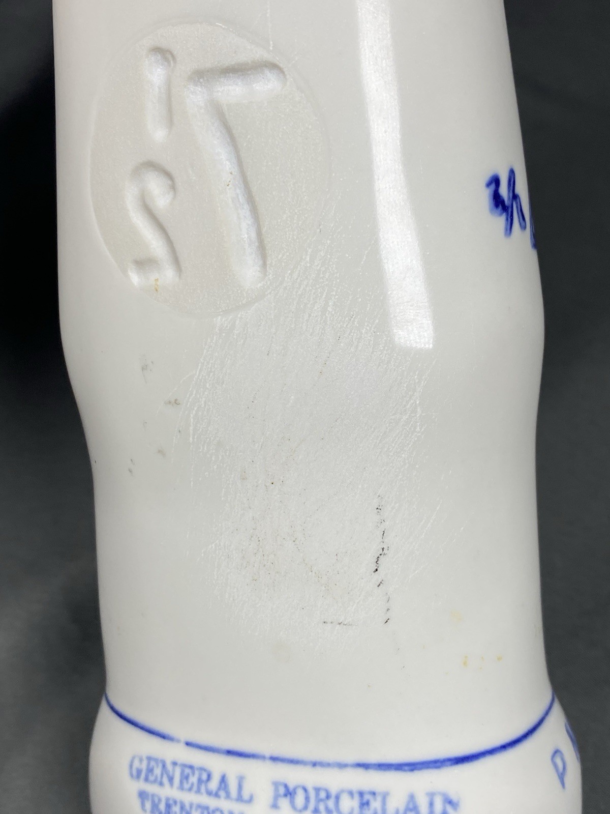 VINTAGE GLOVE MOLD RIGHT HAND 1972 GENERAL PORCELAIN TRENTON NJ SIZE 7 1/2