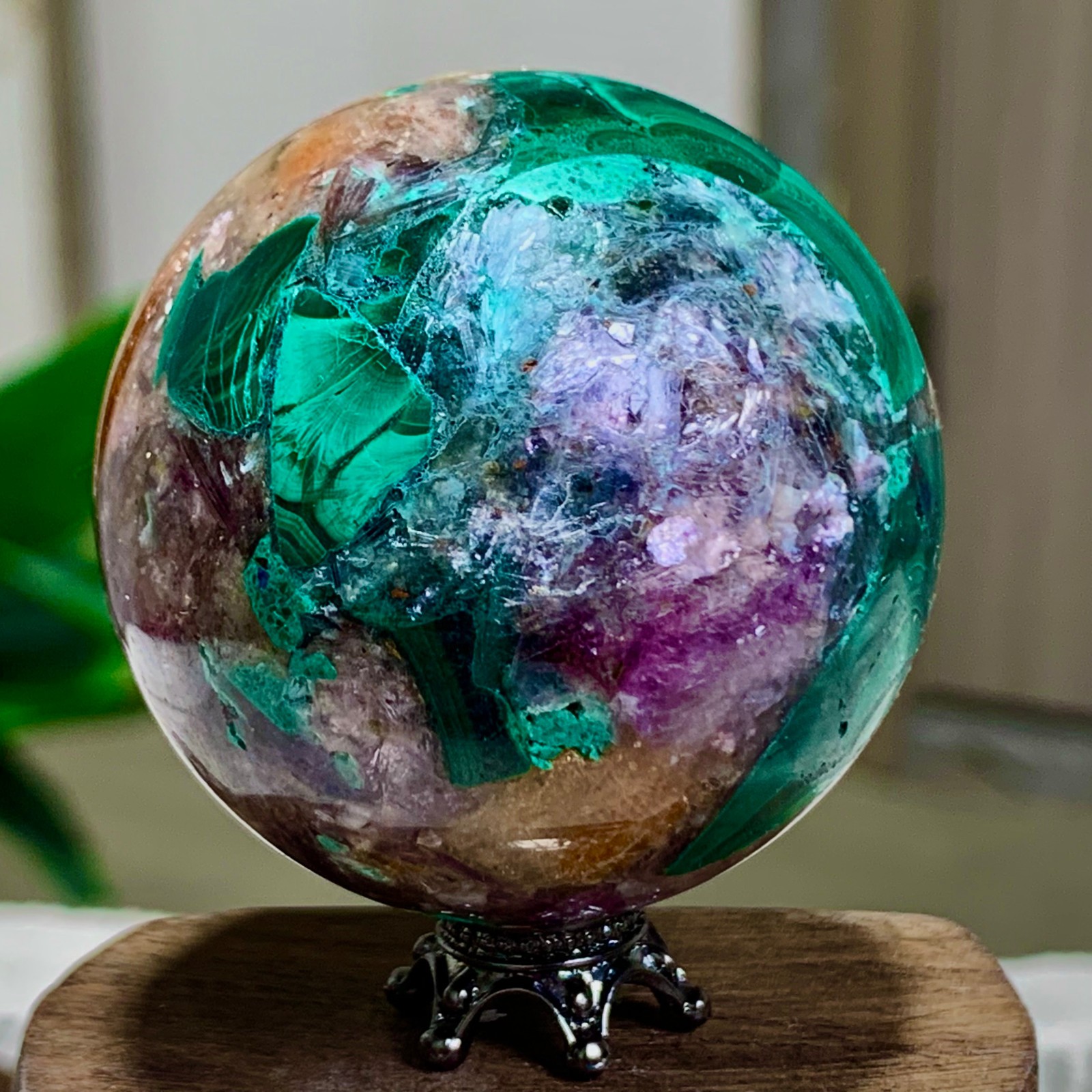 127G Newly discovered rare malachite purple mica symbiotic sphere restoration