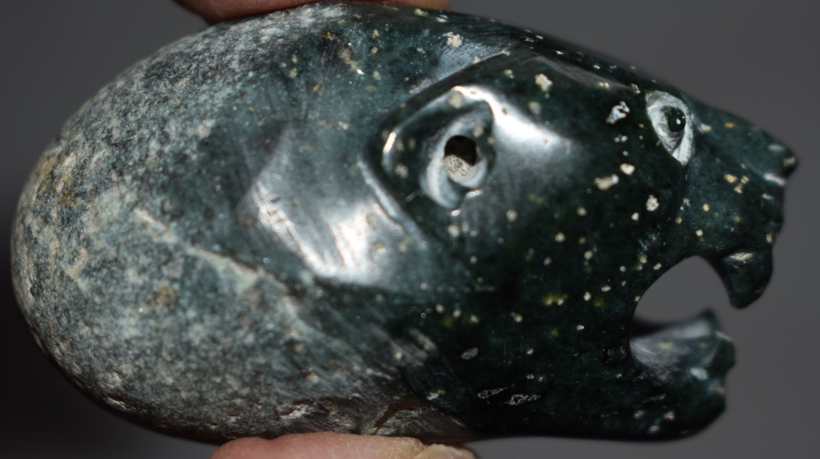 BEAUTIFUL MAYAN JAQUAR HEAD PENDANT, hole through ears, 2"