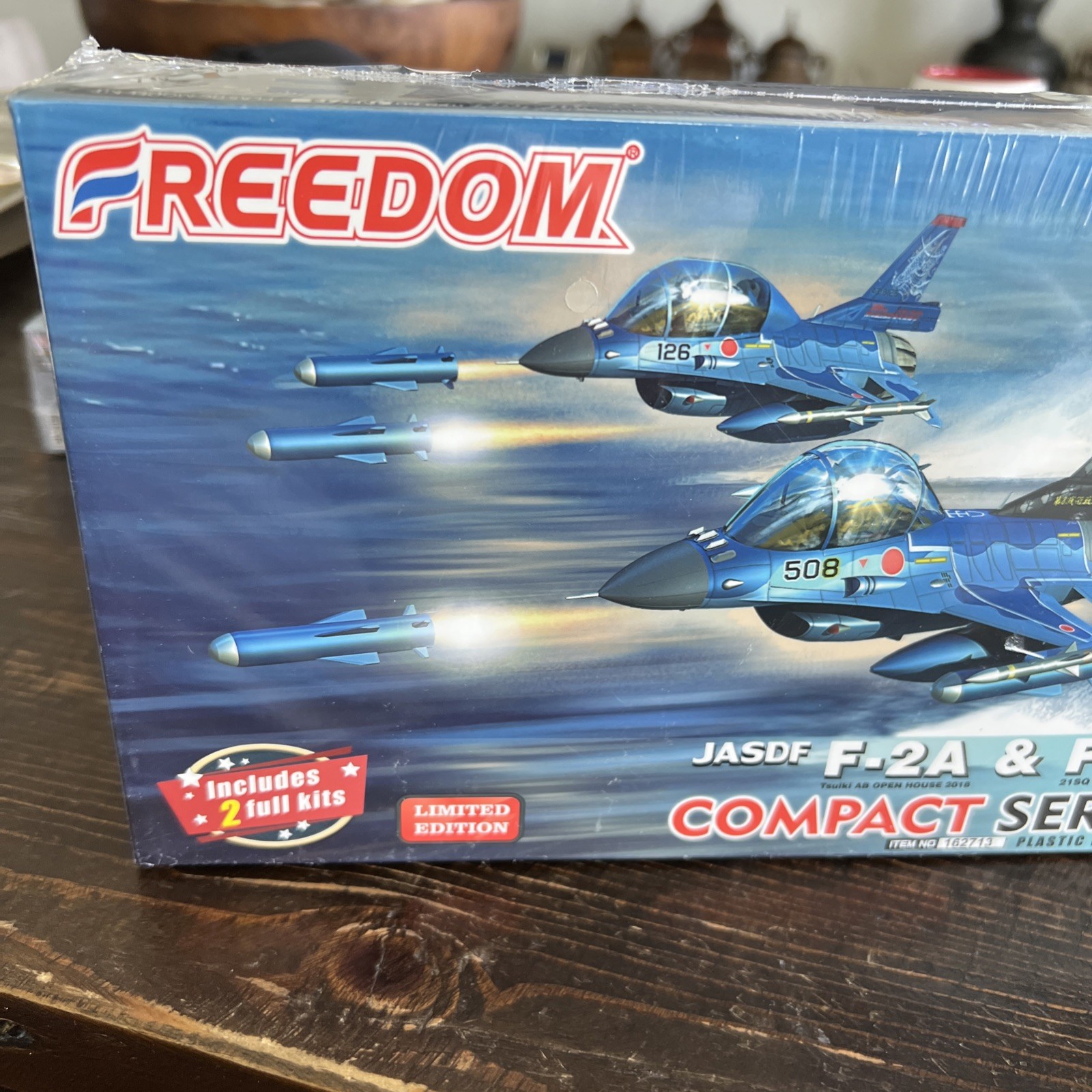 Freedom Models COMPACT SERIES JASDF F-2A & F-2B Plastic Model Kit #162713