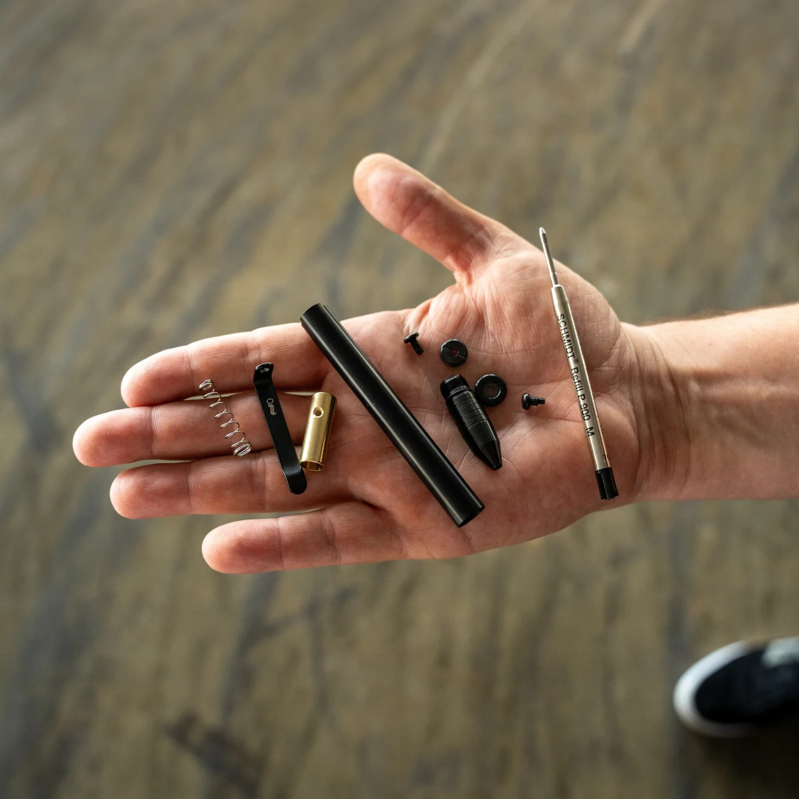 Big Idea Design Base Line Bolt Action Pen Black Includes P900 Ballpoint Refill