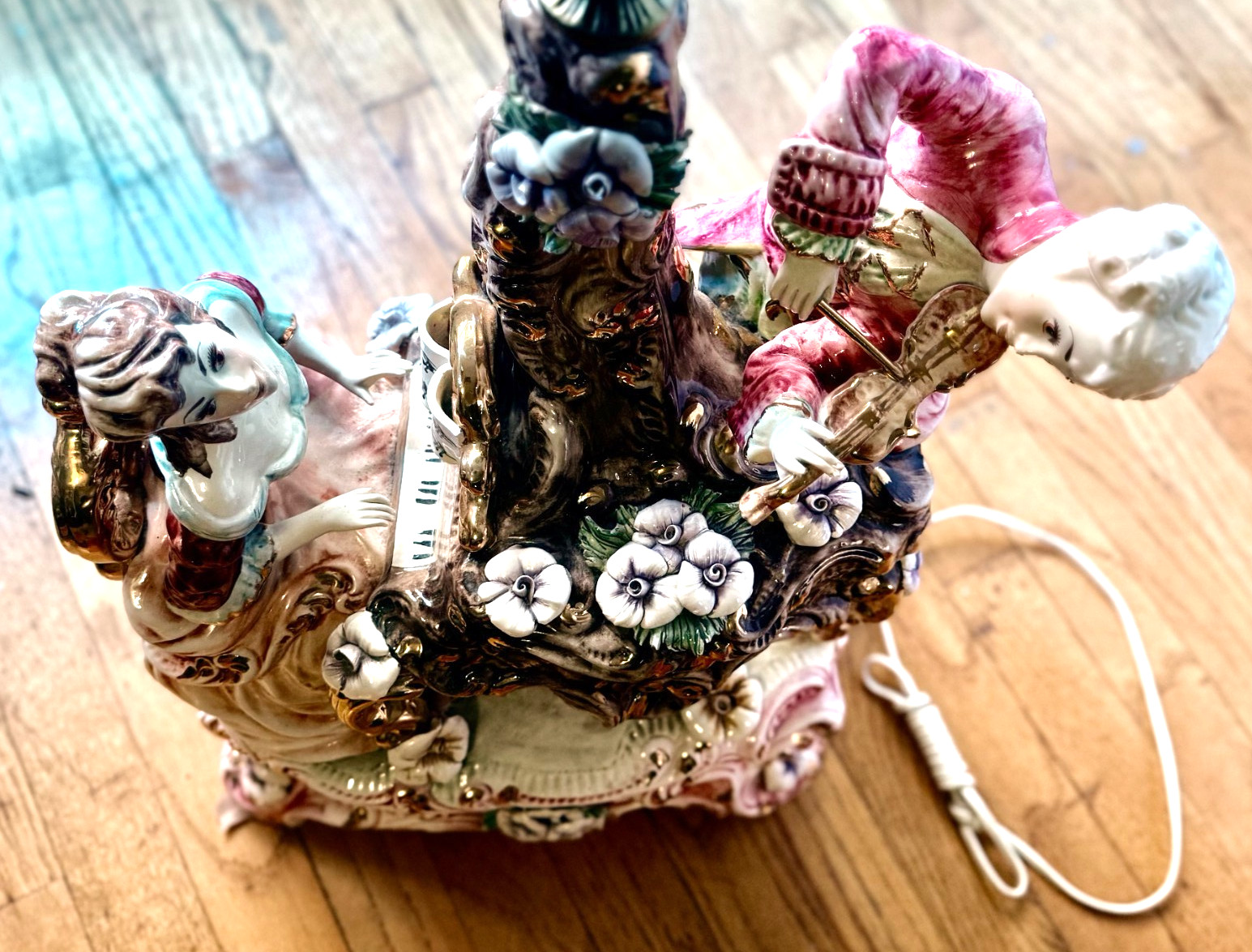 CAPODIMONTE SET of TWO 2 Figurine Lamp With Shade Made in Italy original