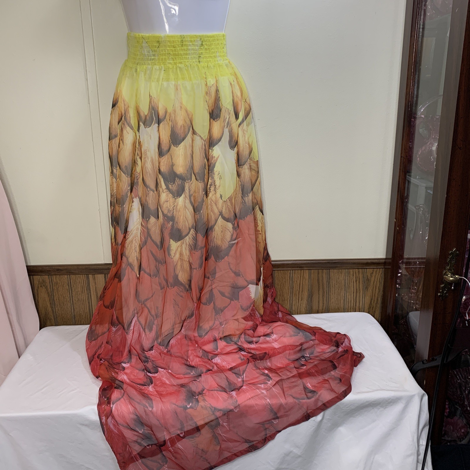 Long Maxi Skirt Size Small Sheer Overlay Lined Multi Color Feather Prints Charm