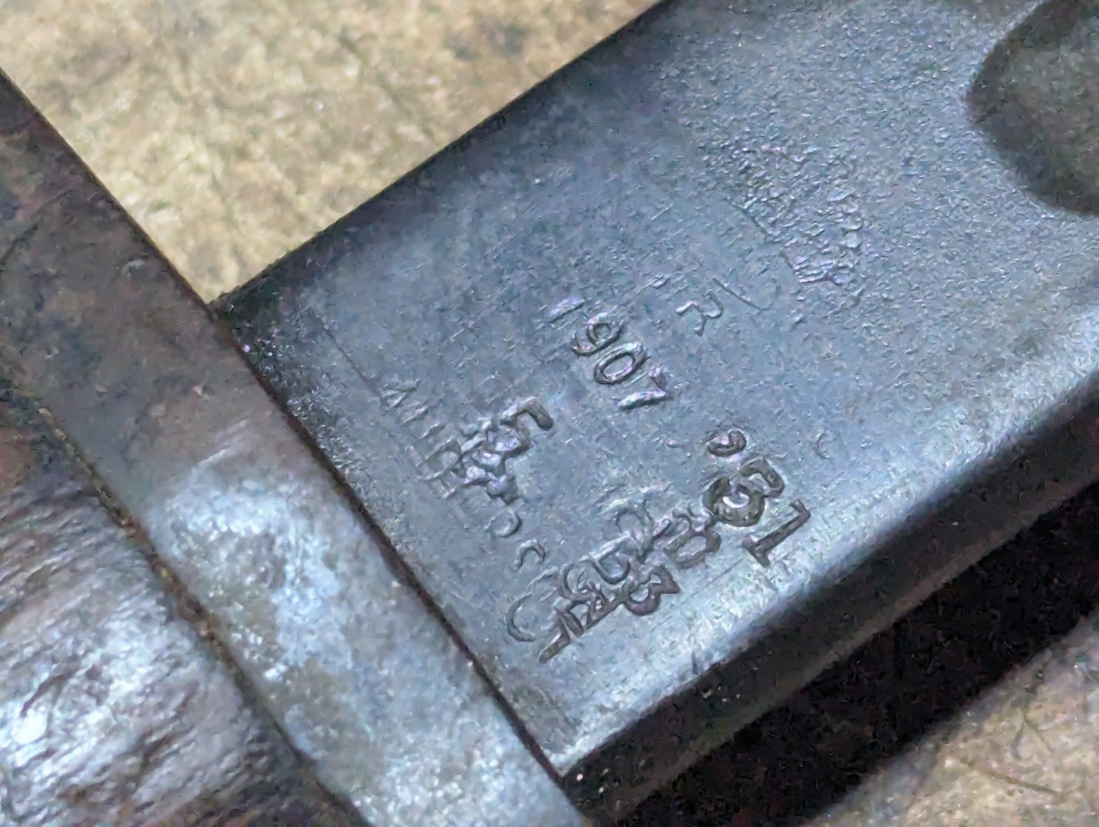 ORIGINAL SCARCE WWI BRITISH 1907 PATTERN SMLE BAYONET And Scabbard