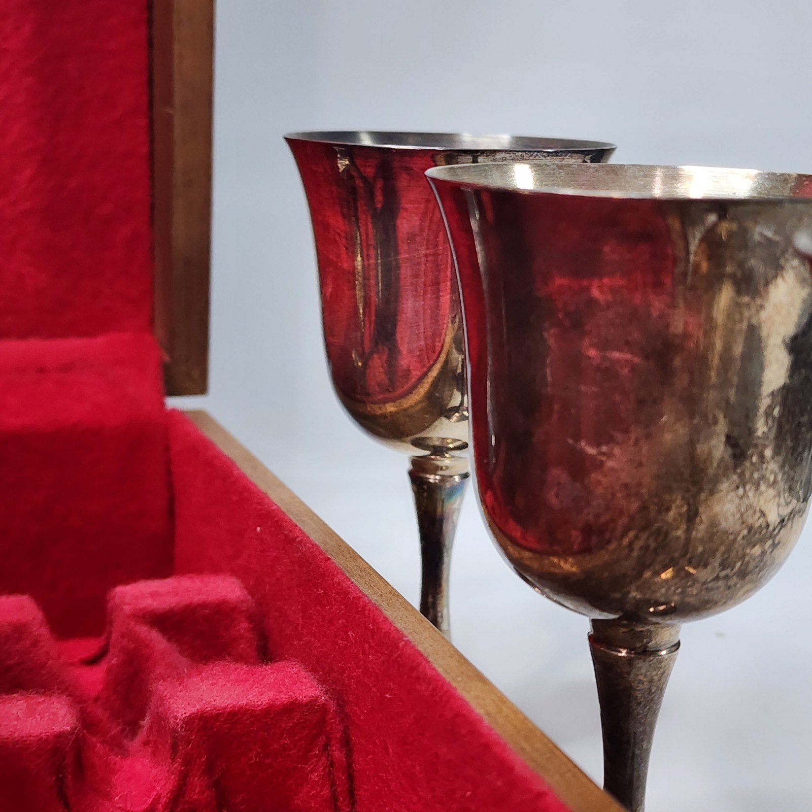 Set of 8 Vtg SALEM Portugal Silverplate water/wine Chalices/Goblets, 6.75" Case