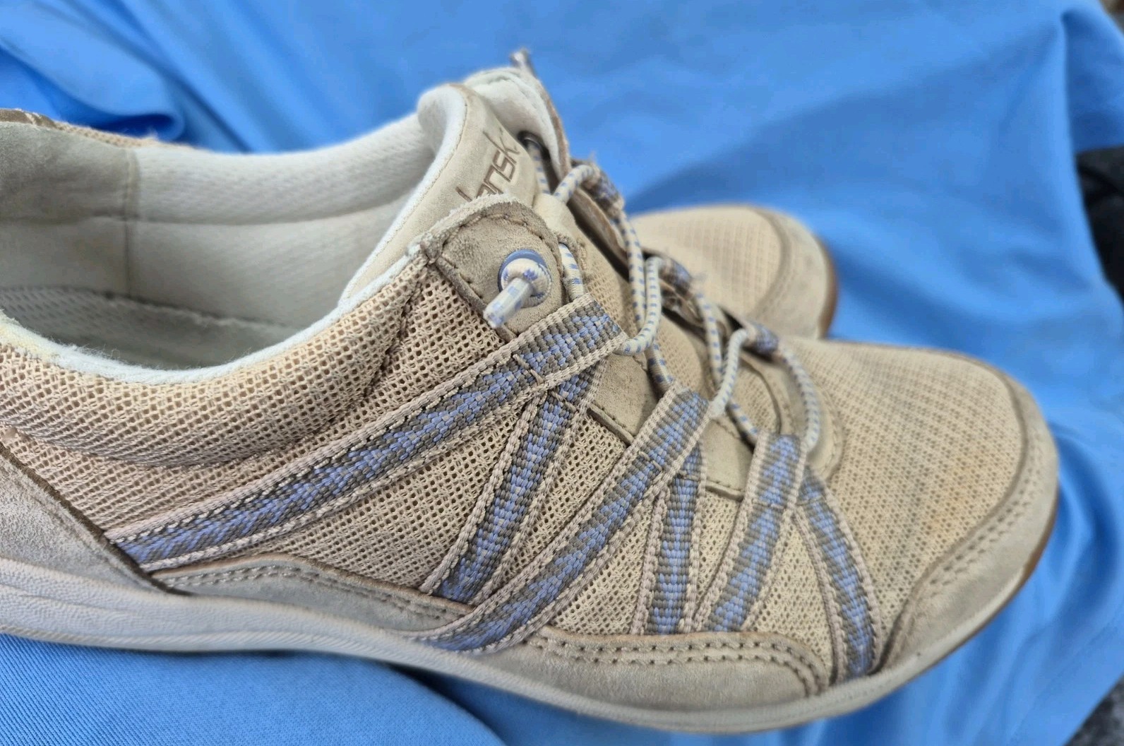 Dansko Harlyn Women's Casual Shoes, Sand Suede, 37 6.5