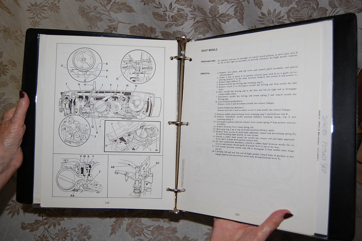 Professional Service Manual on CD for Singer 900 and 920 Futura Sewing Machines