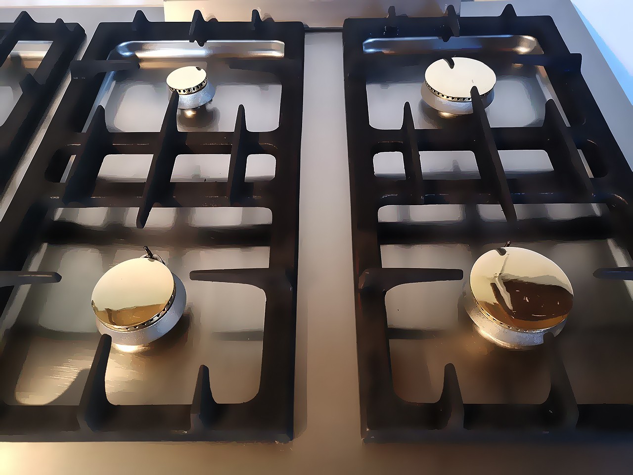 Lacanche Sully Range 55 5/16” in Blue & Brass 140cm