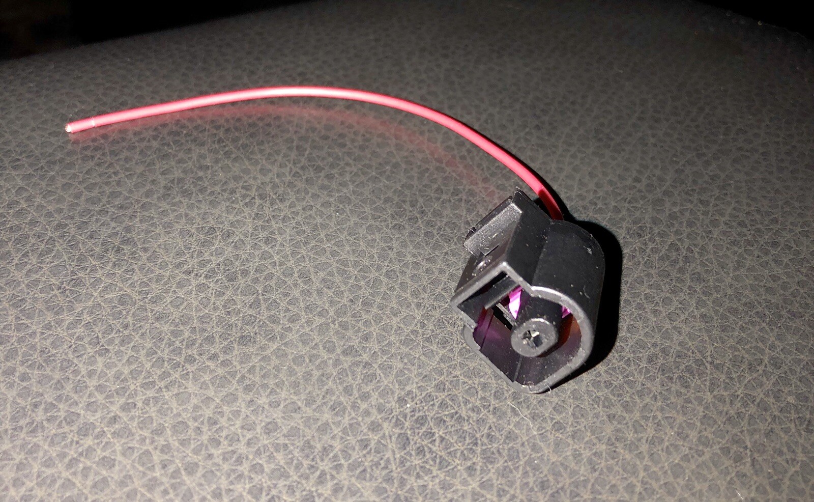 Oil Pressure Sensor Connector Pigtail 1 Pin For 98-04 Volkswagen Audi 1J0973701