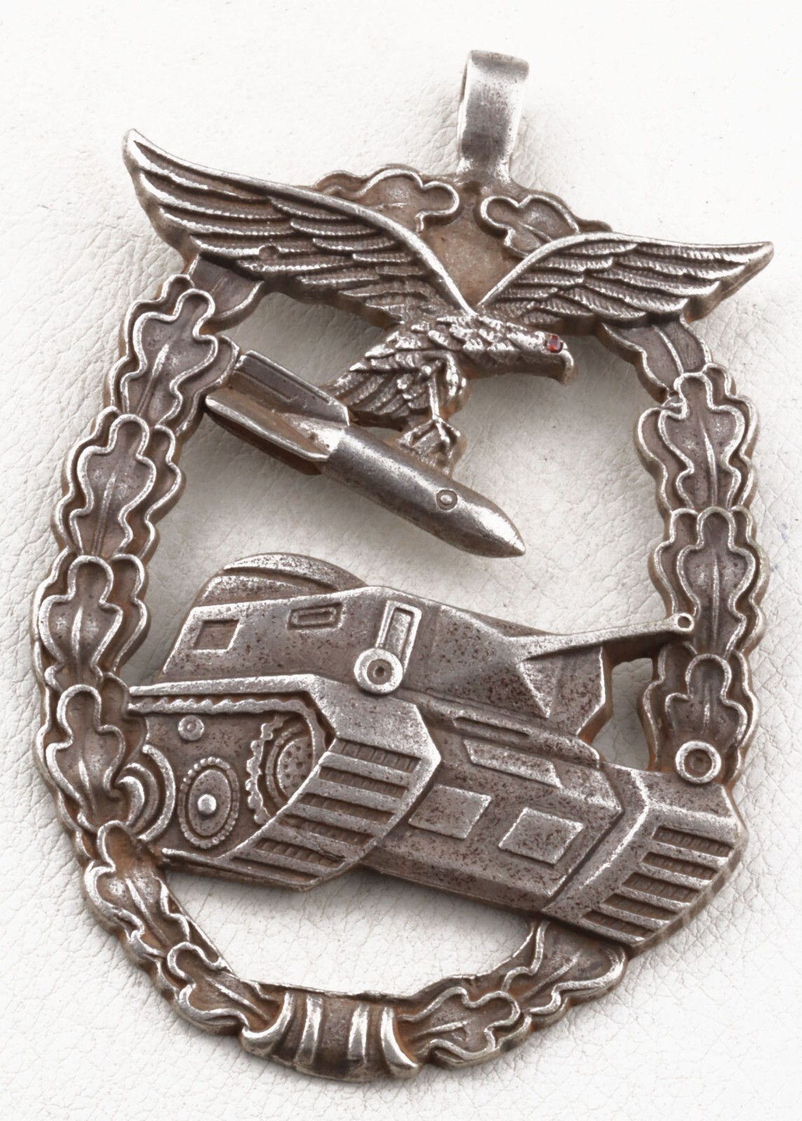 German pilot pendant 800 Silver WW2 Bomb Luftwaffe Tank WWII Wehrmacht Tank Eagl