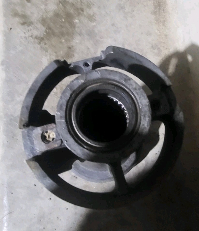 Johnson Evinrude Bearing Carrier 200-225-HP