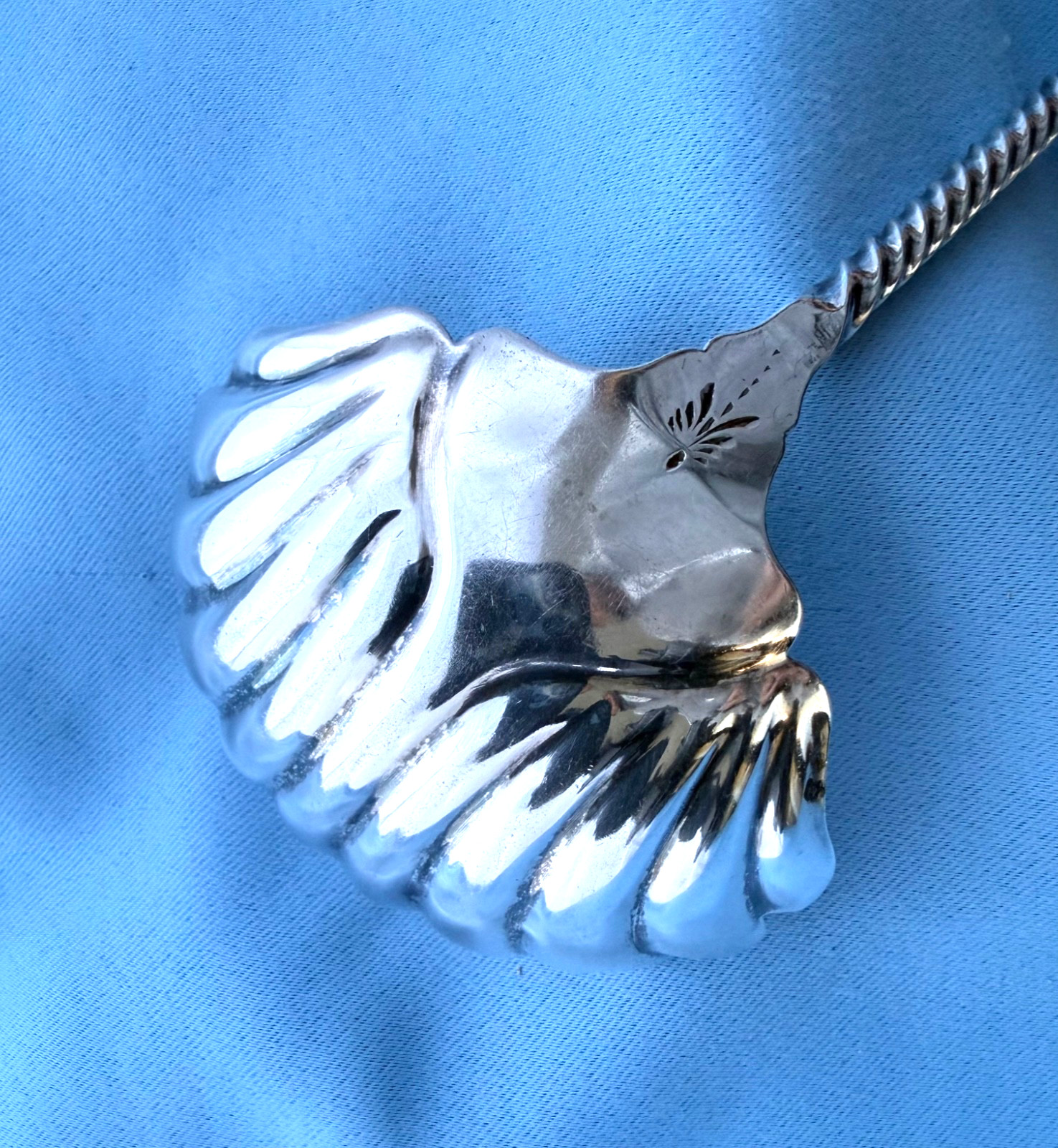 Francis Bunnell Coin Silver Soup Ladle Light Gold Wash No Mono 12 In 116 Gr