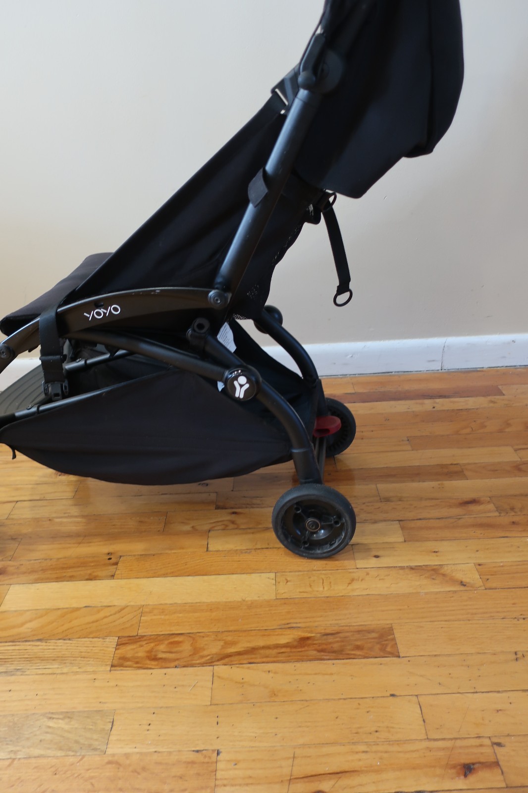 babyzen yoyo stroller used + rain cover, in good condition