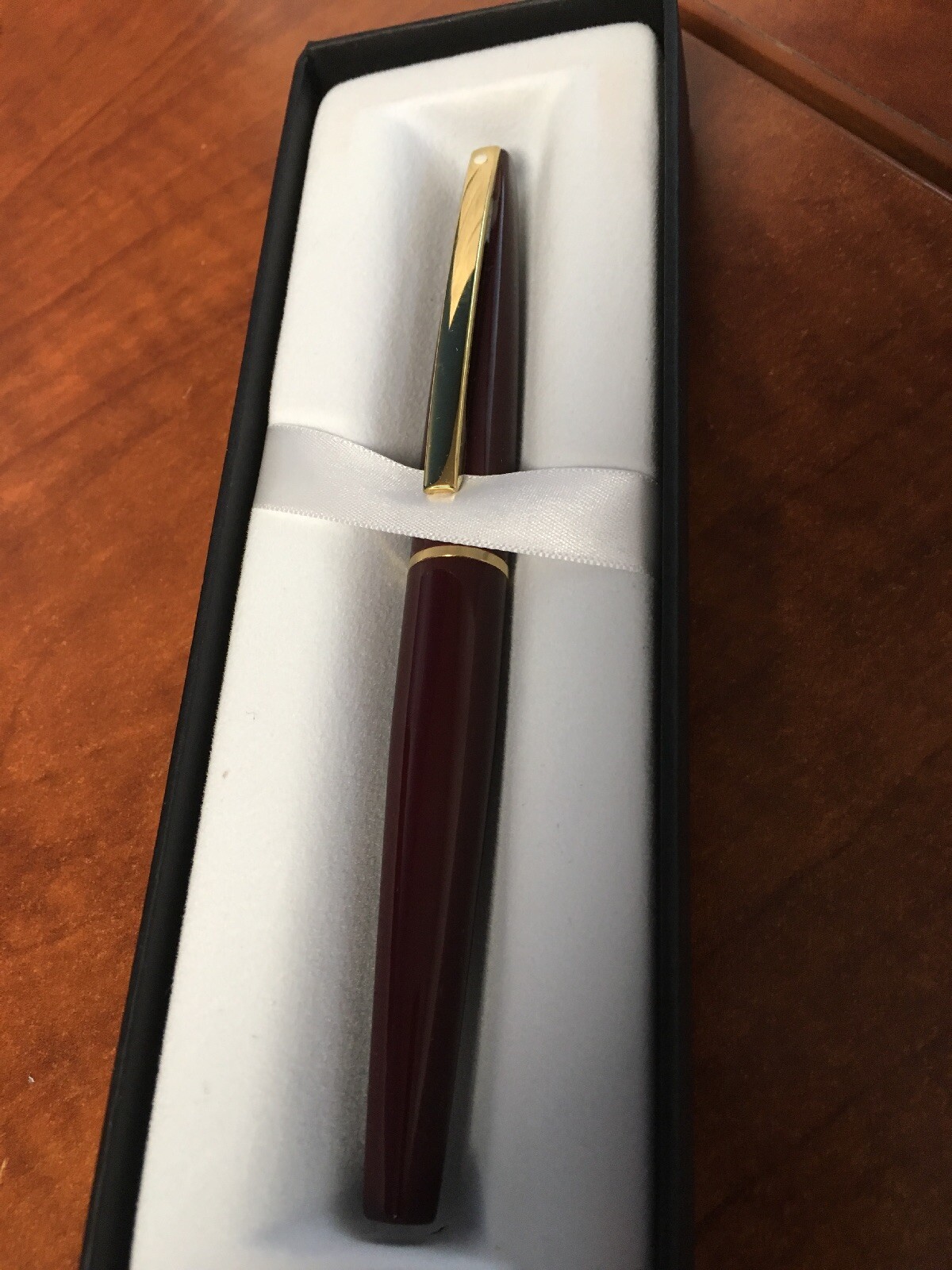 Sheaffer Taranis Stormy Wine “M” Nib Fountain Pen