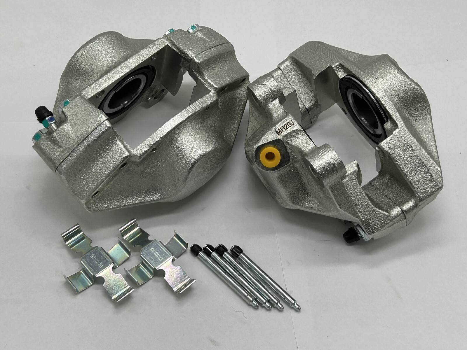 Fits: 1977-1983 BMW E21 320i NEW front brake calipers Left and Right