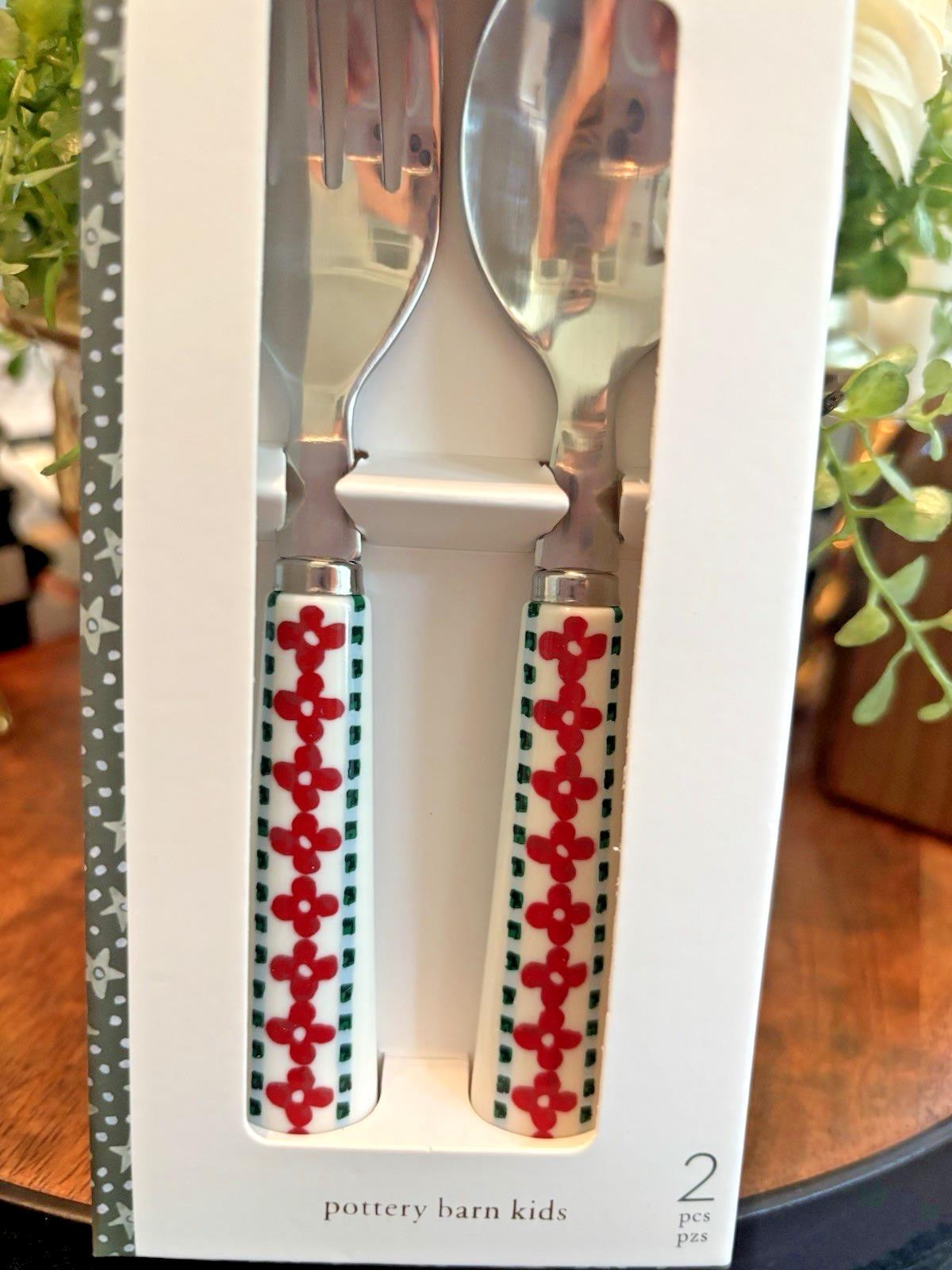 Pottery Barn holiday Christmas party school kid Red Green utensil set TRAVEL new