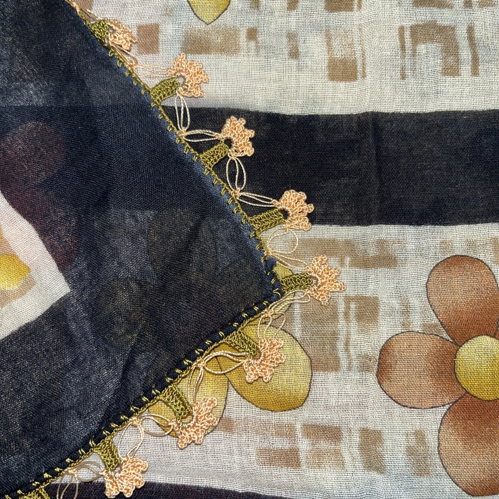 Vintage Gelincik Ekmek Teknesi Geometric Abstract Floral Lace Trim Scarf 36x36”