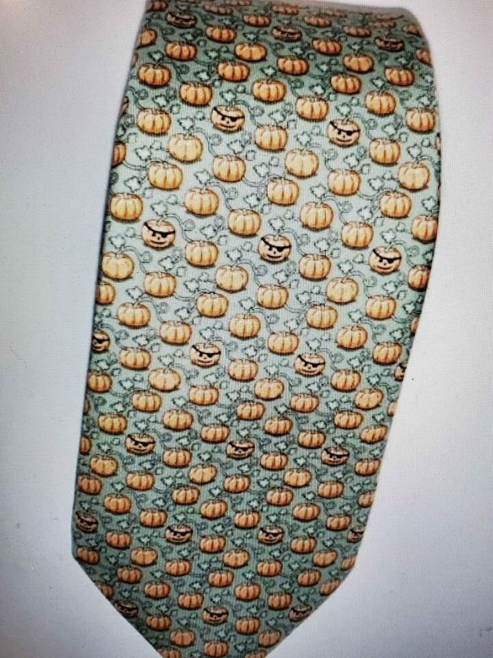 Vineyard Vines Boys Halloween Pirate Pumpkin Patch Neck Tie NWT $49.50