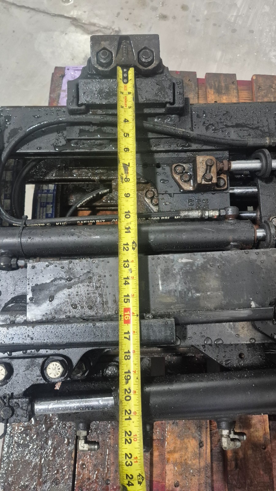 Cascade Class 2 Side Shift Fork Positioner – SPR229749-Z-RI – 5,000 lb Capacity