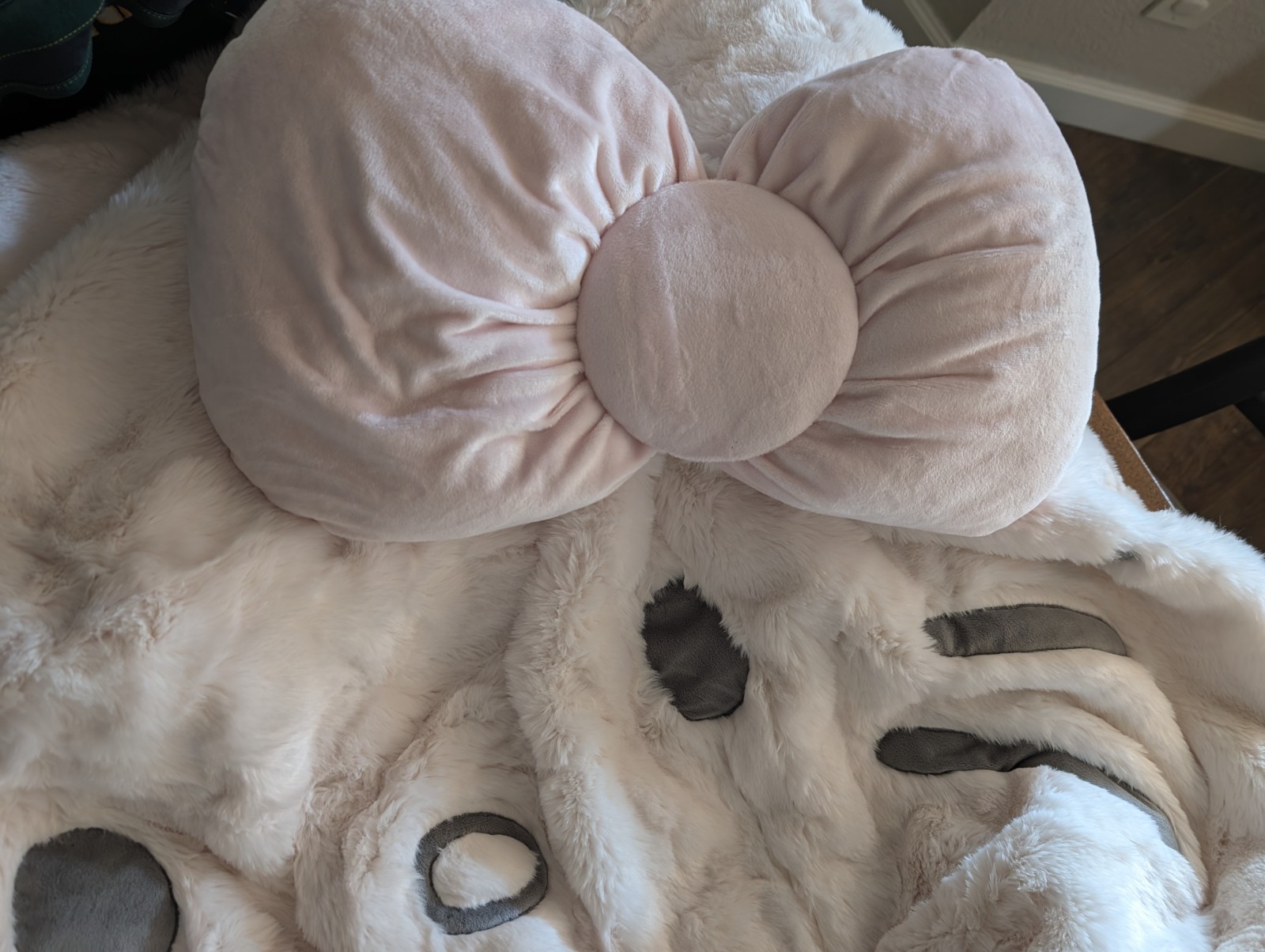 POTTERY BARN TEEN Hello Kitty® Bean Bag Chair Slipcover Only-Large-OPEN BOX