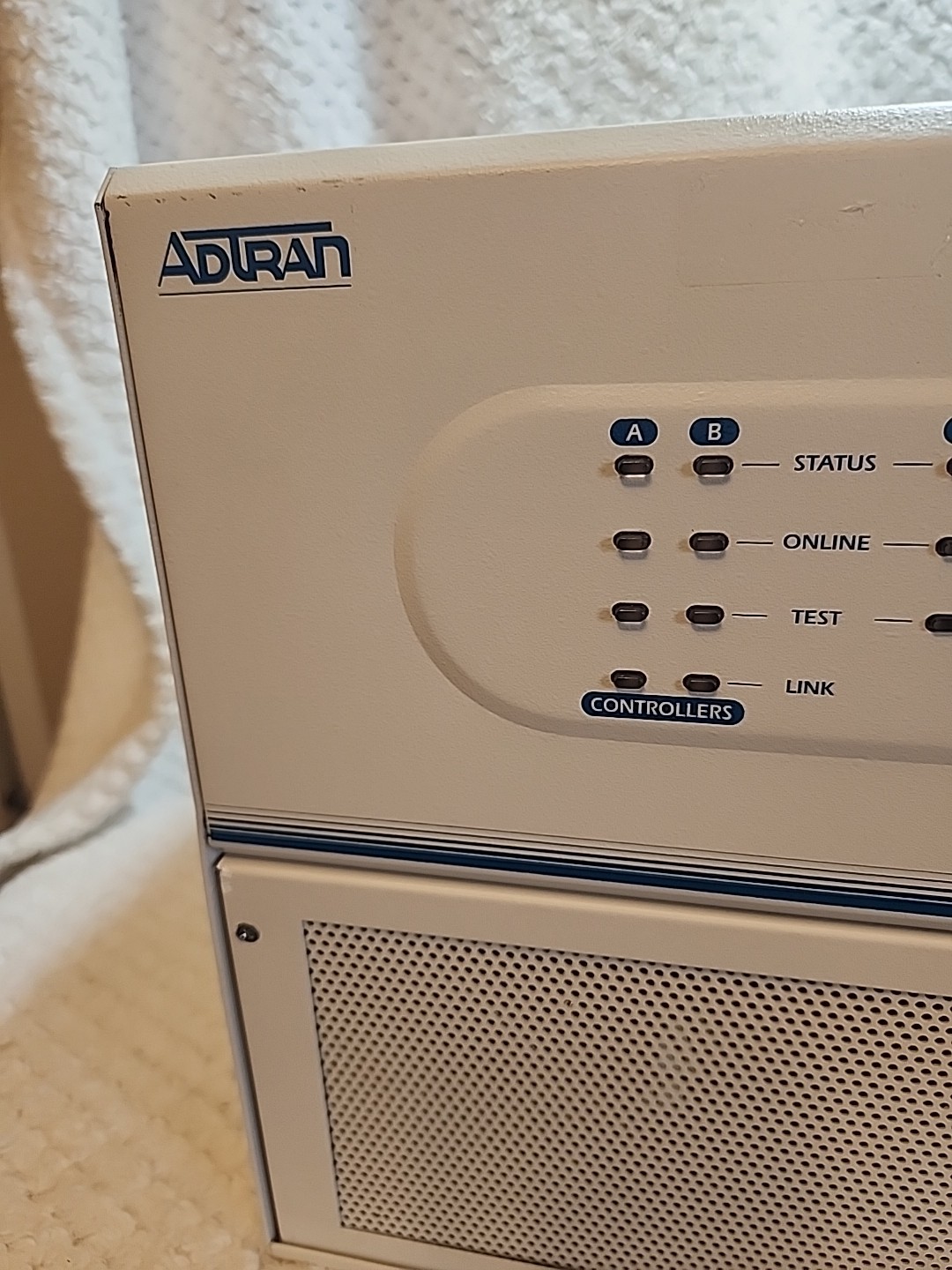 Adtran Atlas 890 Chassis 1200321L1 w/2*Controller +1*Quad T1 PRI +2*PSU Module