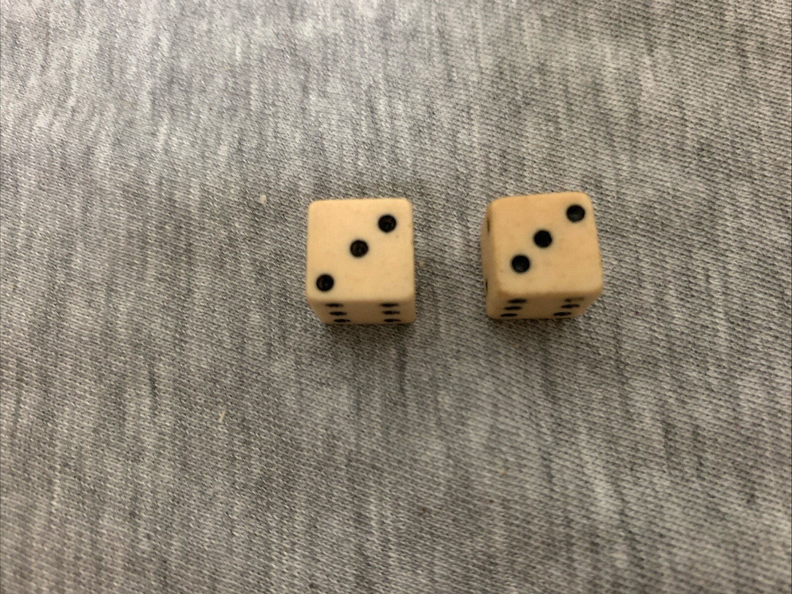 Antique Authentic Civil War Era Carved Bovine Bone Dice 7/16” Dice Pair