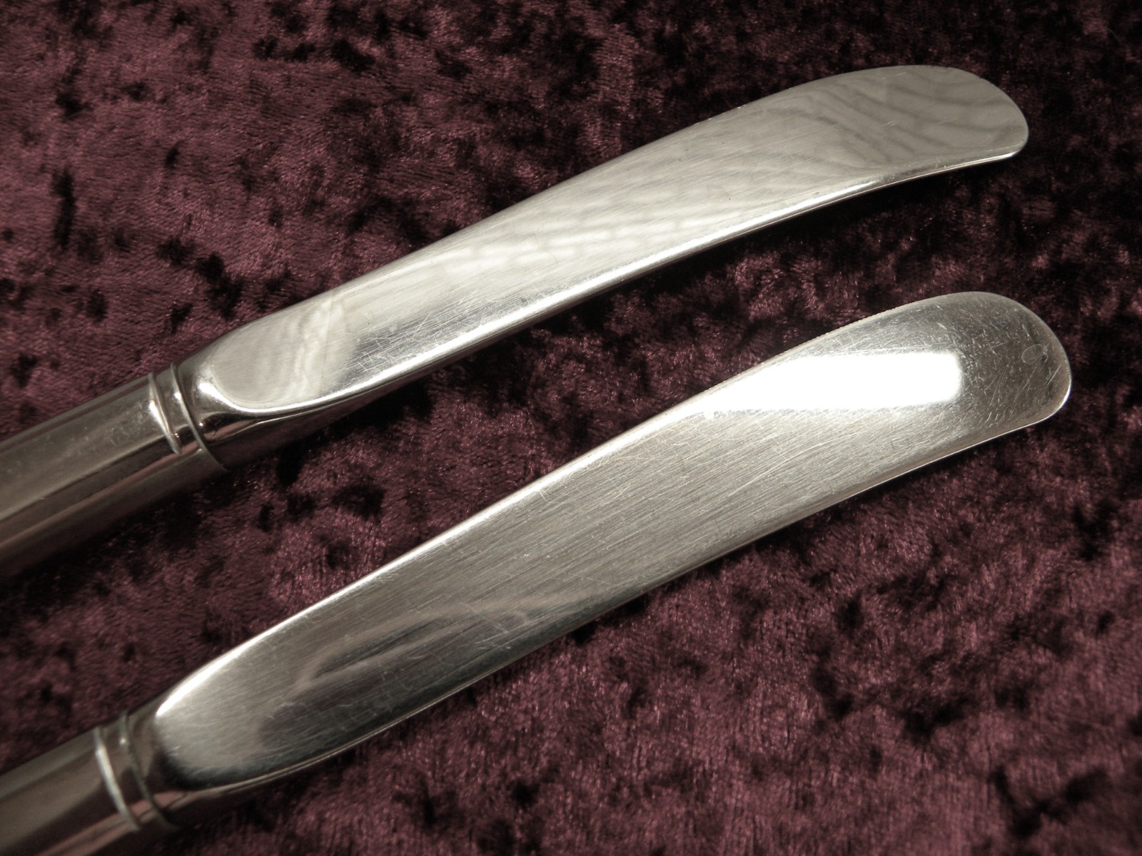 Paul Revere 2 Hollow Pistol Grip Dinner Knives Oneida Community Stainless USA