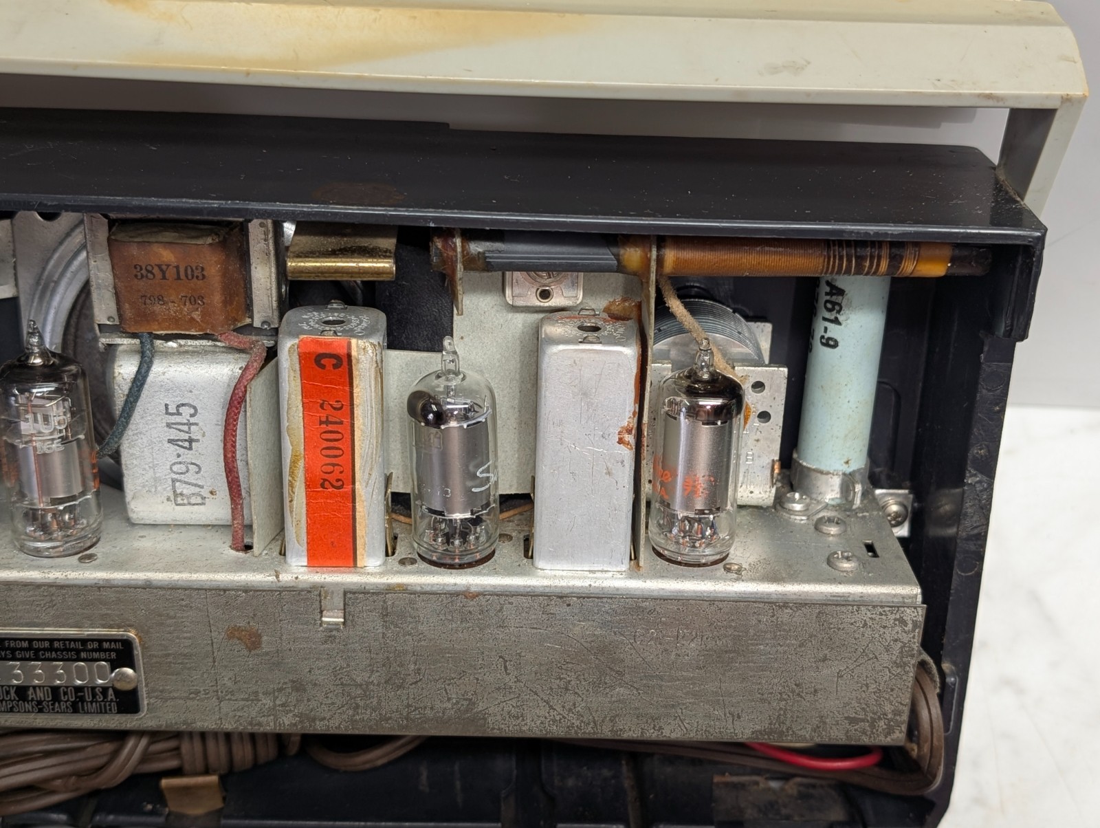 Sears Silvertone Tube Radio Dur-Pac AM Band Portable 7216 AC or Battery Powered