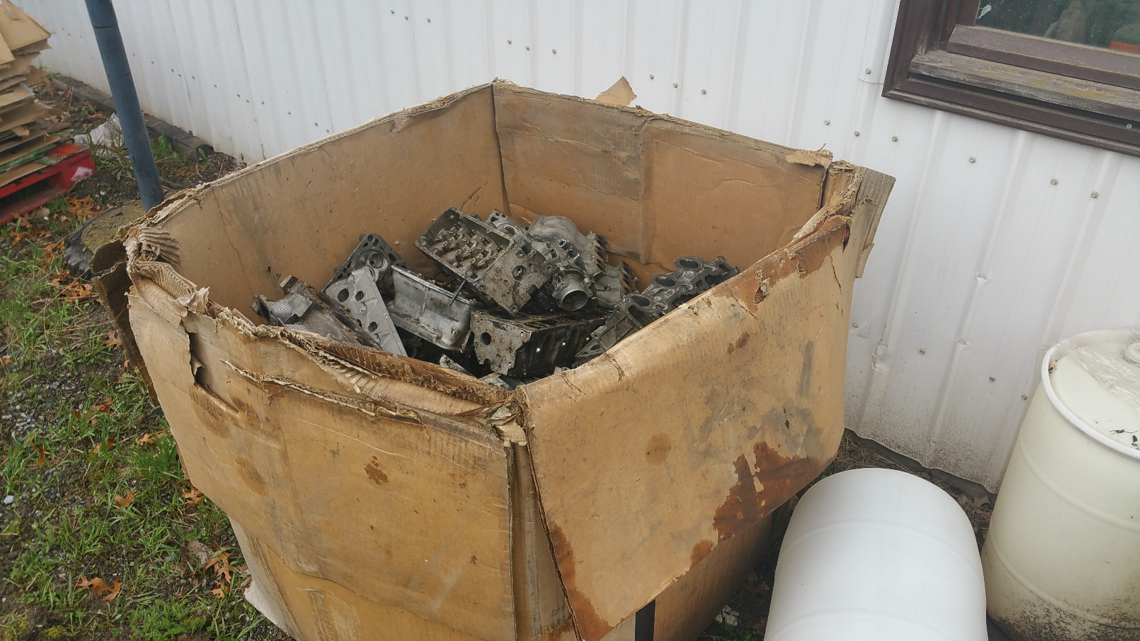 ALUMINUM INGOTS........ 42 + lbs Casting alloy Near 356