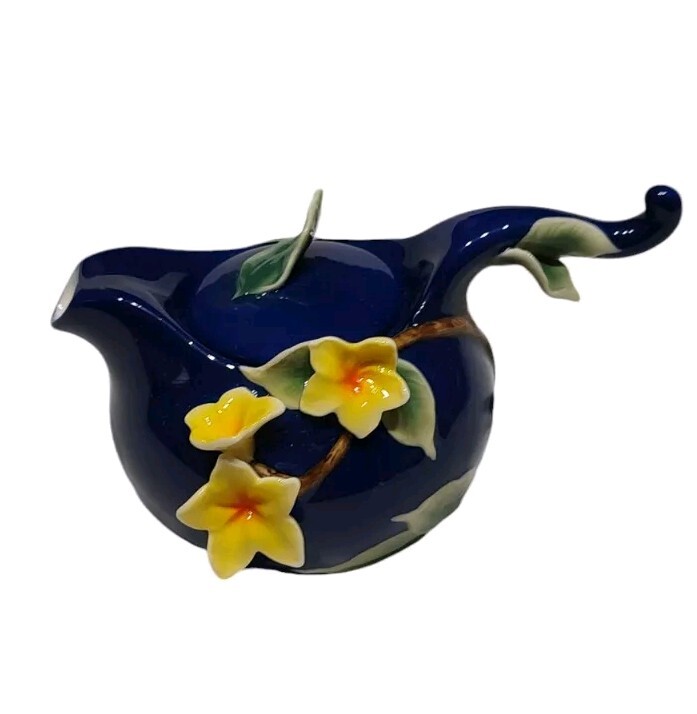 Sorelle Fine Porcelain Cobalt Blue Yellow Jasmine Flower Teapot 3.75"h x 6.25"L