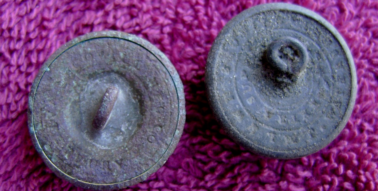 DUG UNION STAFF OFFICER & NEW YORK MILITIA OFFICER COAT BUTTONS (PORT HUDSON)