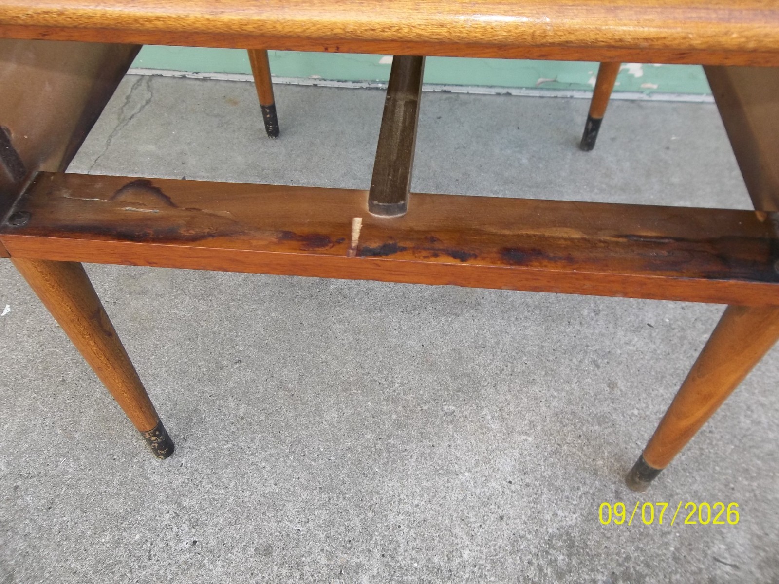 Vintage Lane Acclaim Andre Bus Mid Century MCM End Table with Drawer