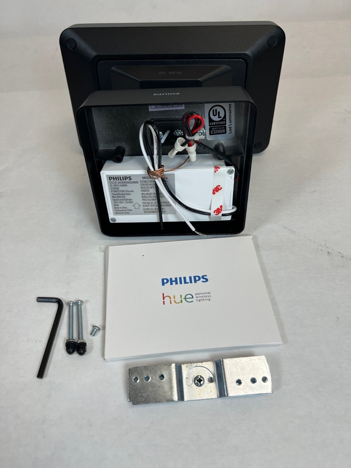 Philips Hue Discover Outdoor White & Color Smart Floodlight -FREE S/H