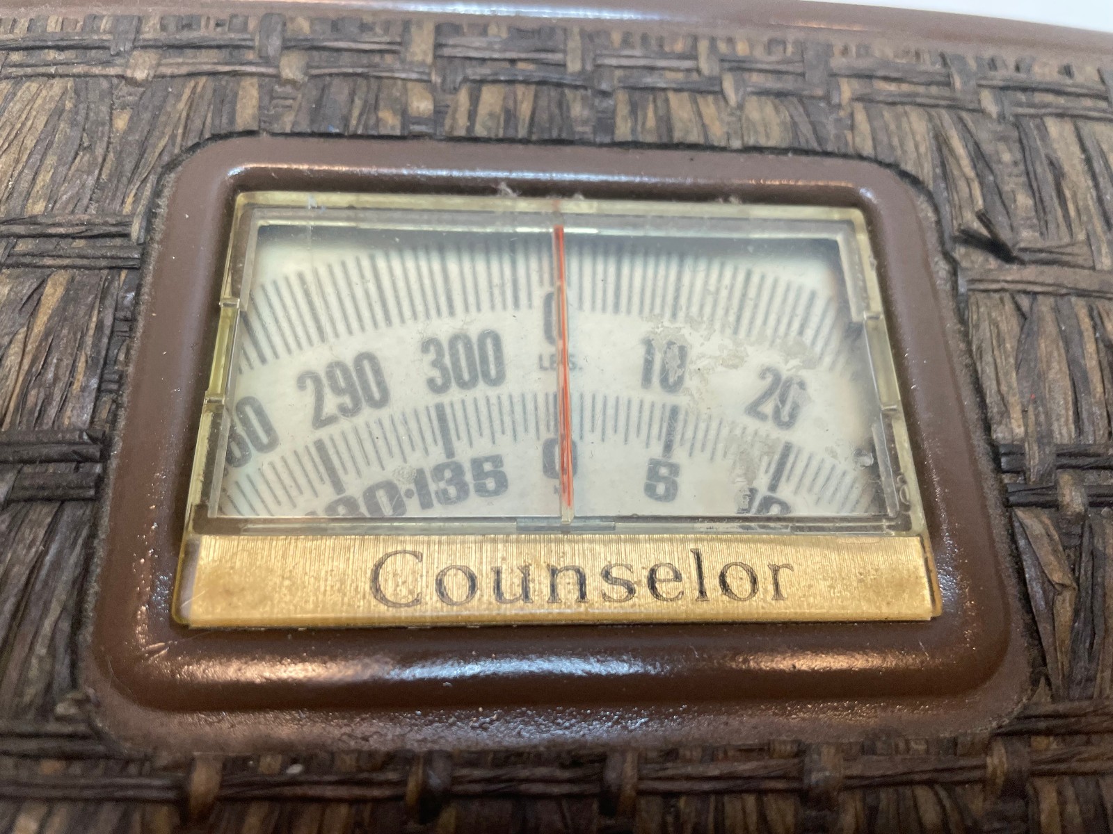 Vintage Counselor Bathroom Floor Scale Rattan Woven Pattern Mechanical 300 lbs